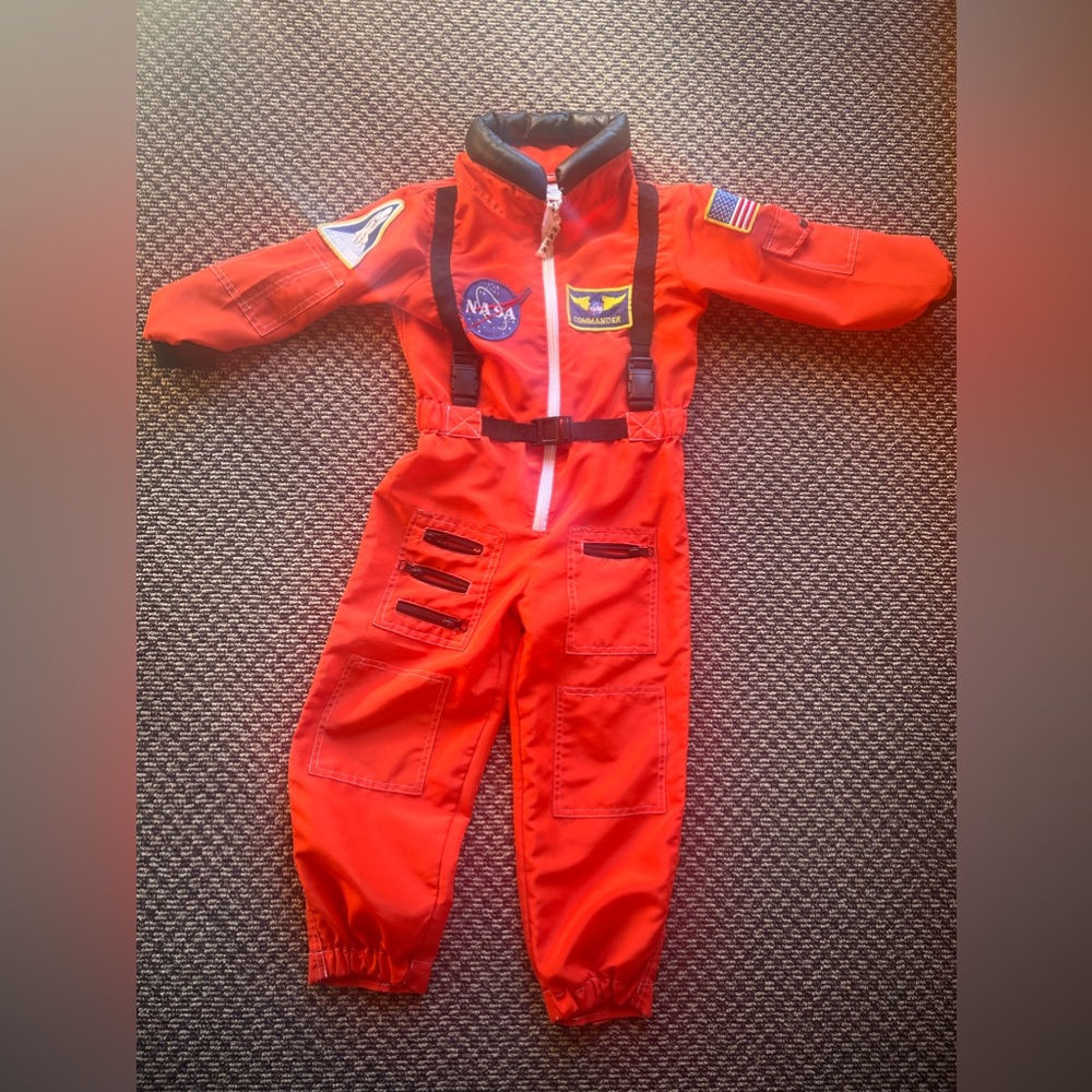 Youth space camp astronaut suit/costume